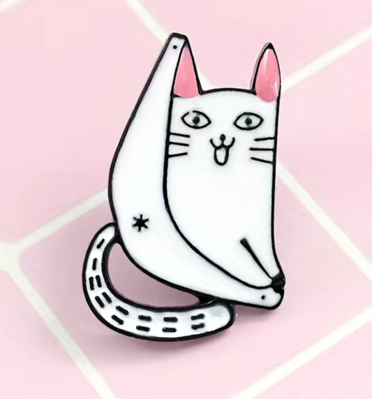 White Kitten pin